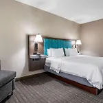 Hampton Inn & Suites Louisville East